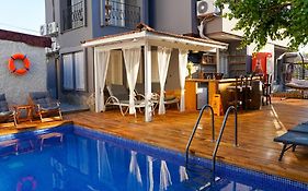 Kekik Alaçatı Otel